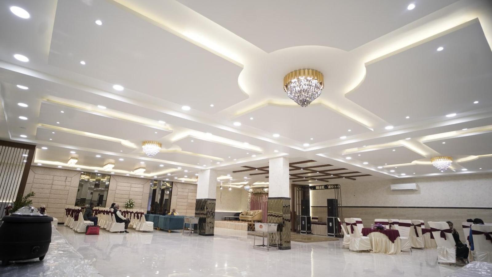 The Imperial Hotel And Convention Centre Kanpur Eksteriør billede