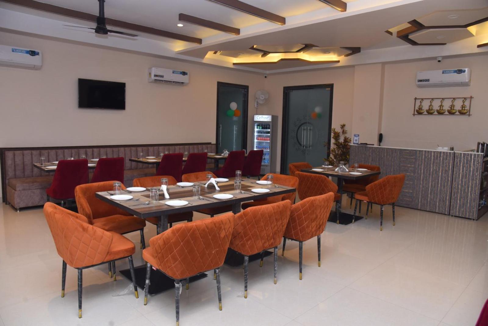 The Imperial Hotel And Convention Centre Kanpur Eksteriør billede