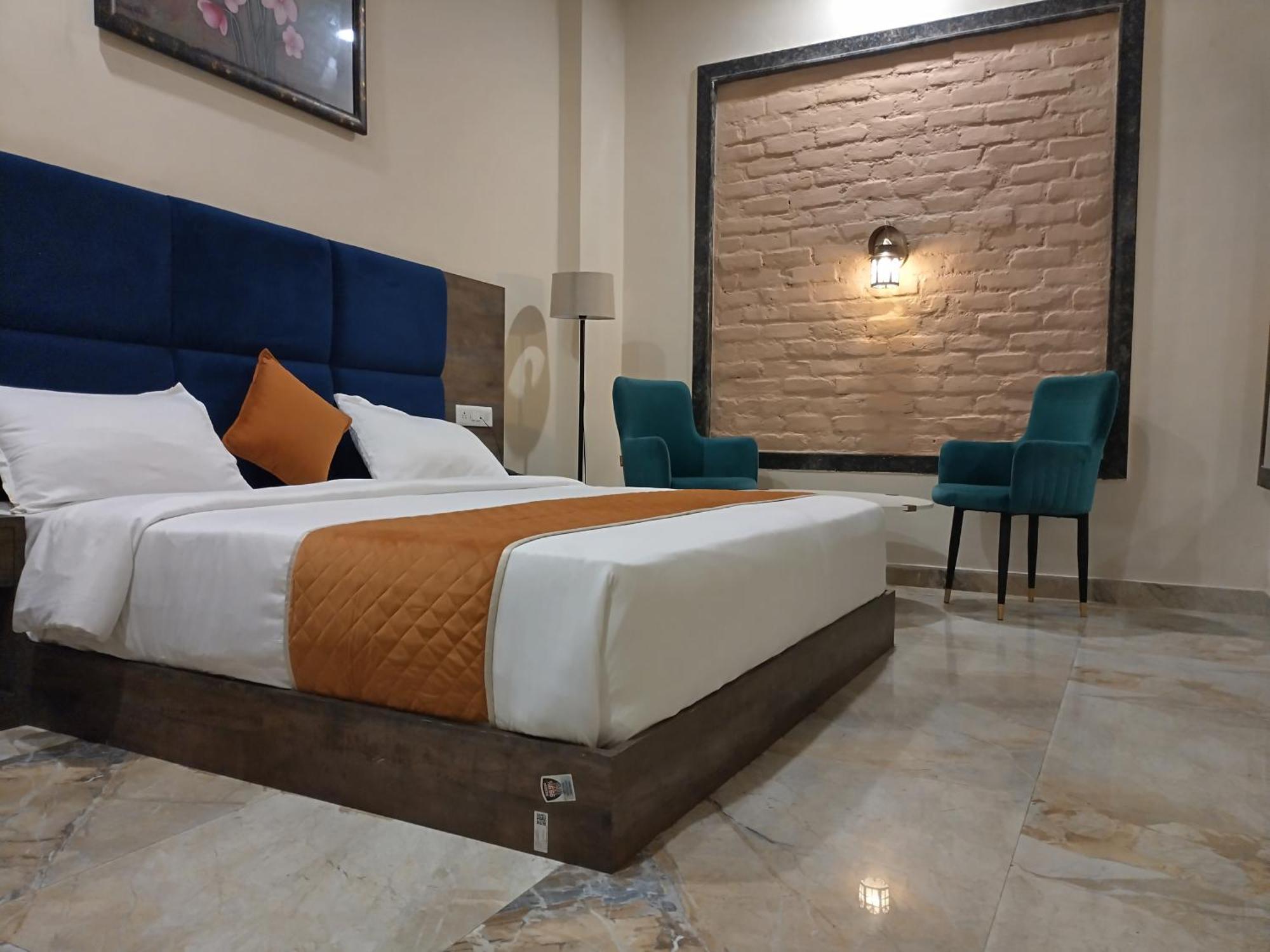 The Imperial Hotel And Convention Centre Kanpur Eksteriør billede