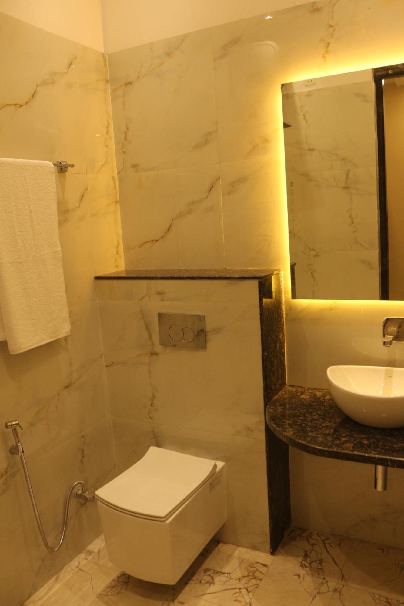 The Imperial Hotel And Convention Centre Kanpur Eksteriør billede