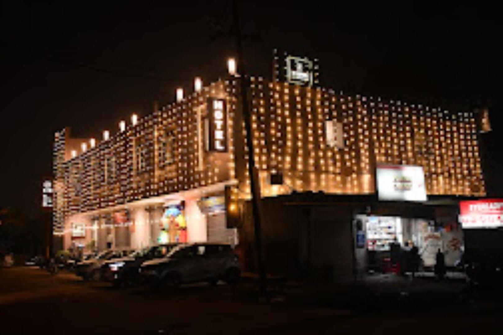The Imperial Hotel And Convention Centre Kanpur Eksteriør billede