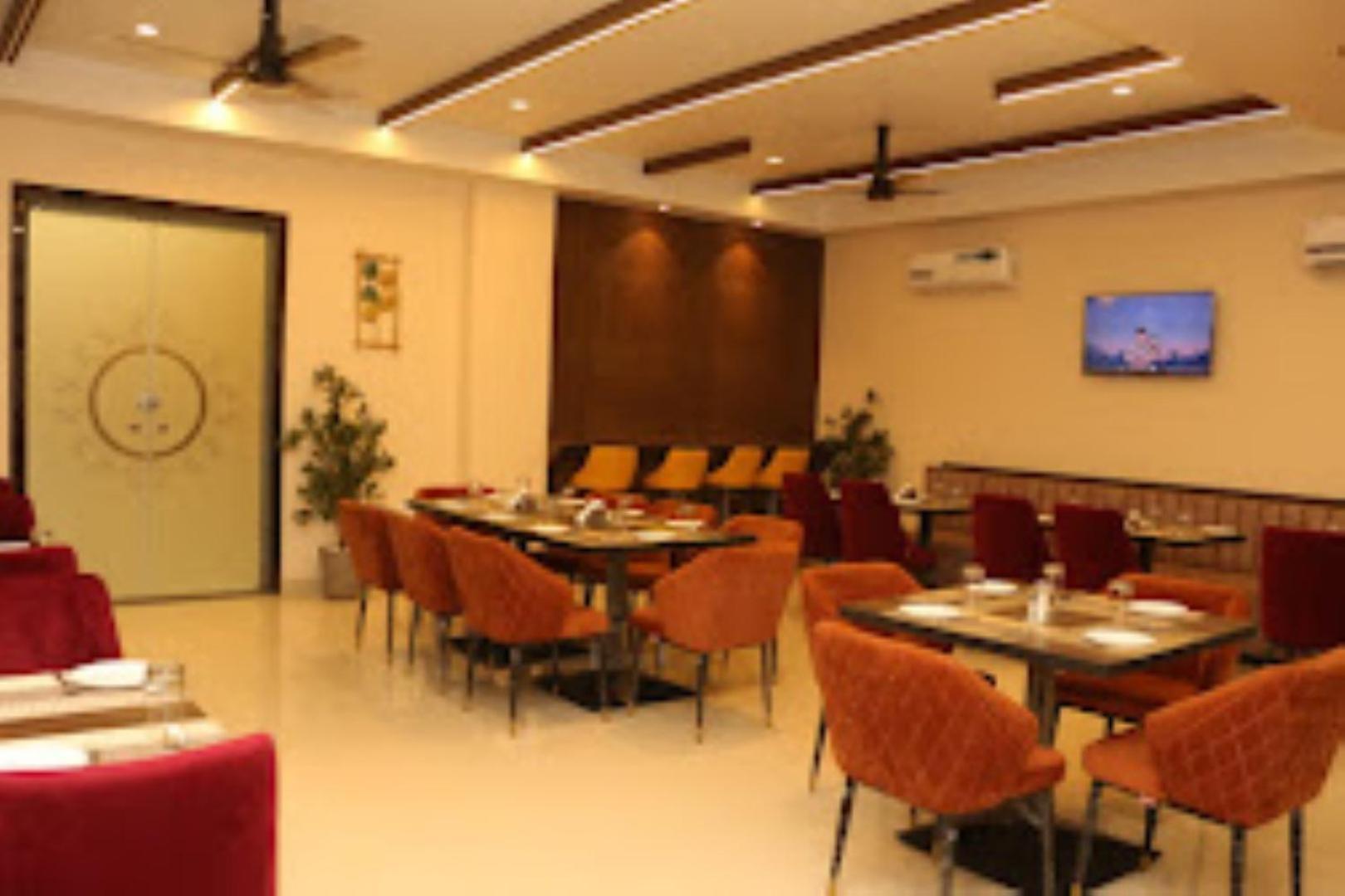 The Imperial Hotel And Convention Centre Kanpur Eksteriør billede